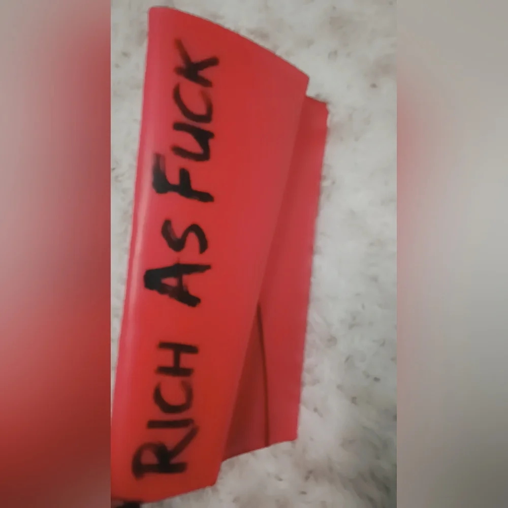 Purse - Picture 3 of 3